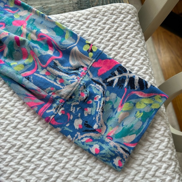 Lilly Pulitzer Women Small Blouse Tie at Bottom Pink Blue White 3/4” Sleeves - Picture 7 of 9